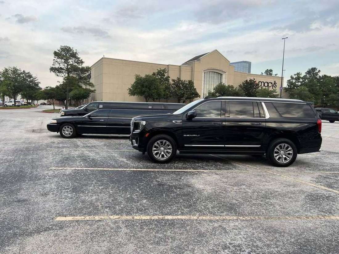 Yukon Denali limousine Galleria — Houston Limo Chauffeur
