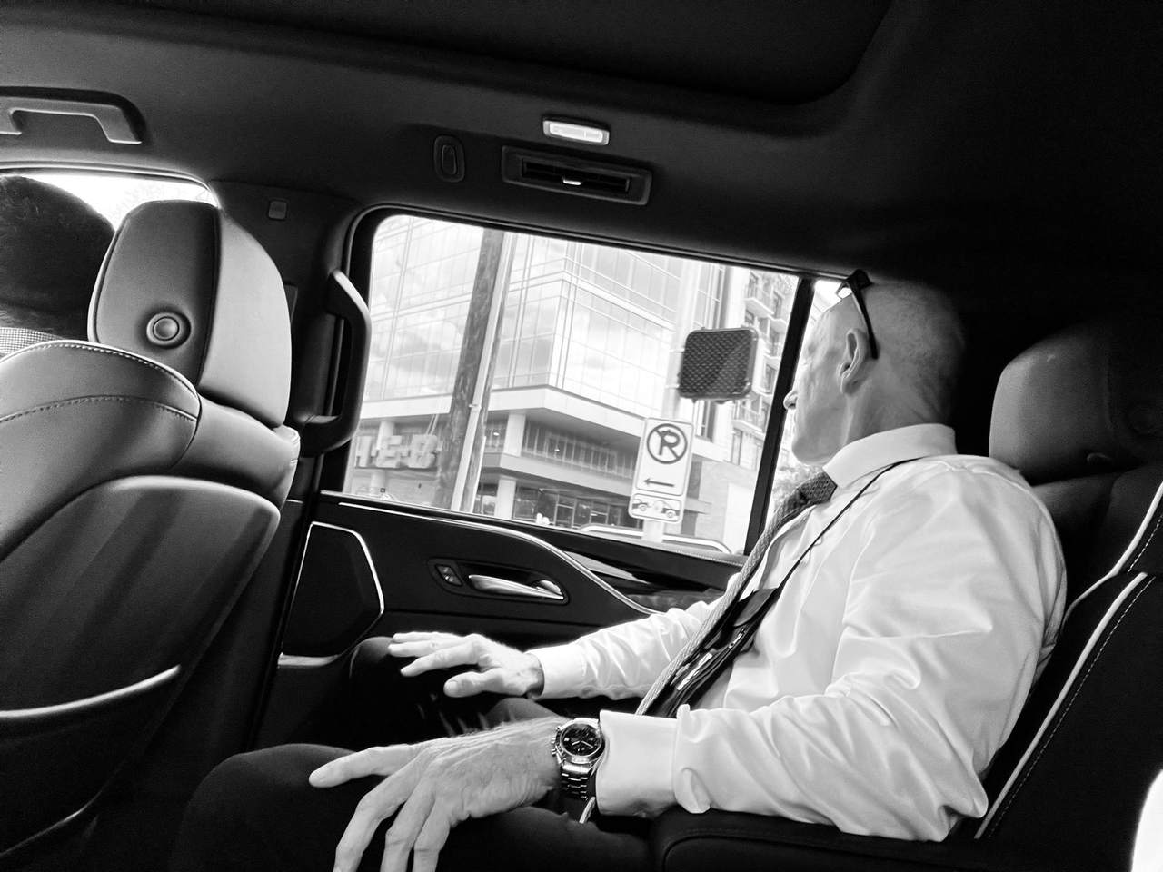 Executive rear seat — Houston Limo Chauffeur