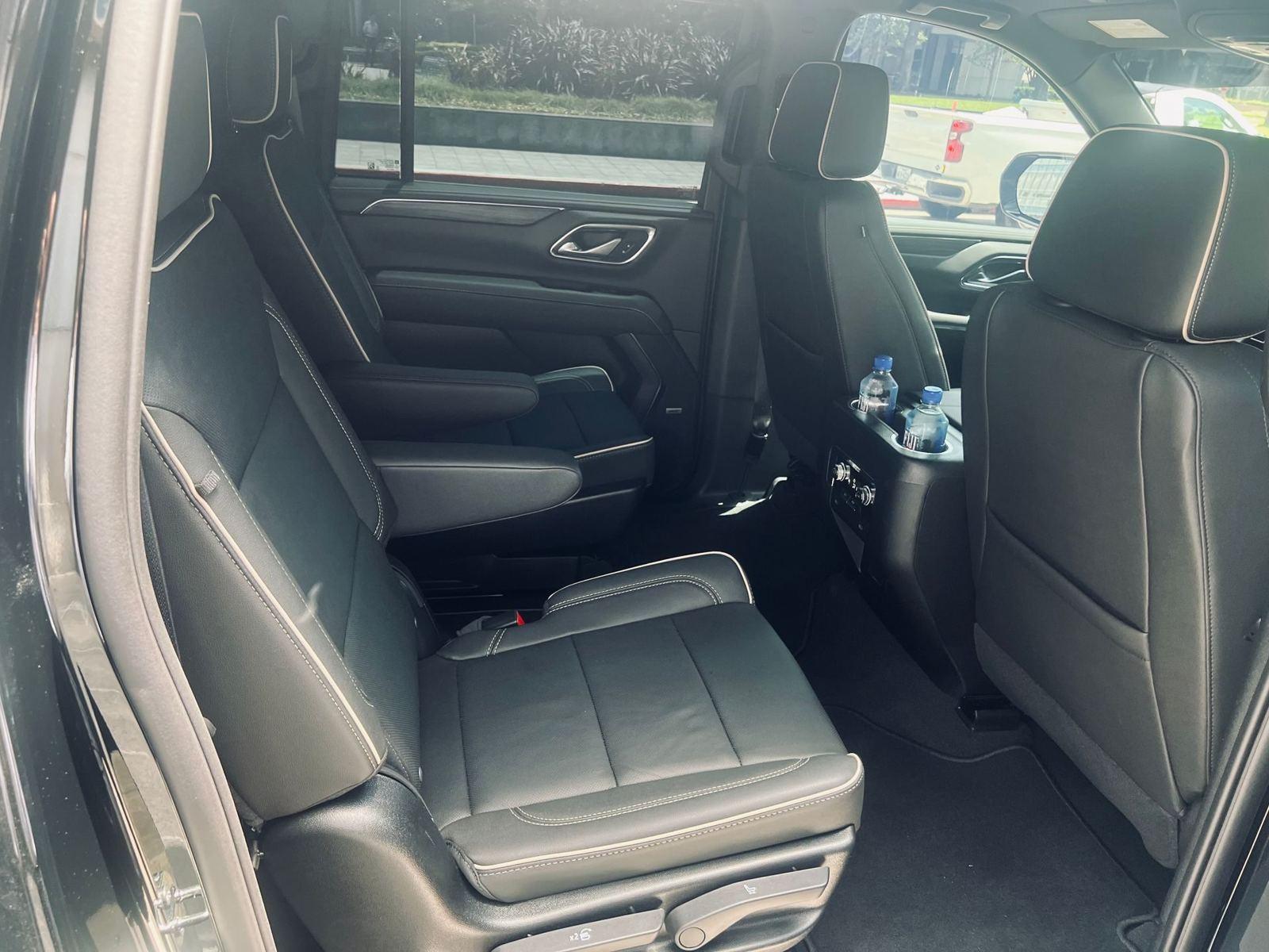 GMC Yukon rear seats interior — Houston Limo Chauffeur