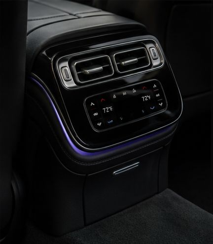 Mercedes-Benz S-Class interior console — Houston Limo Chauffeur