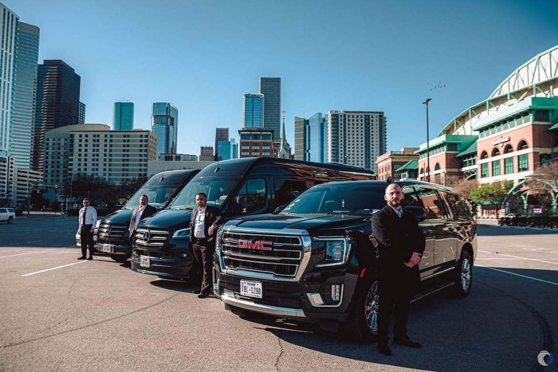 Team skyline — Houston Limo Chauffeur